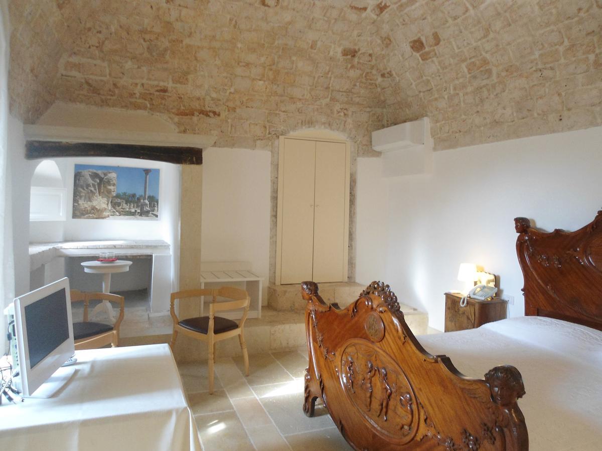 Two-Bedroom Apartment,612933975:JPEG