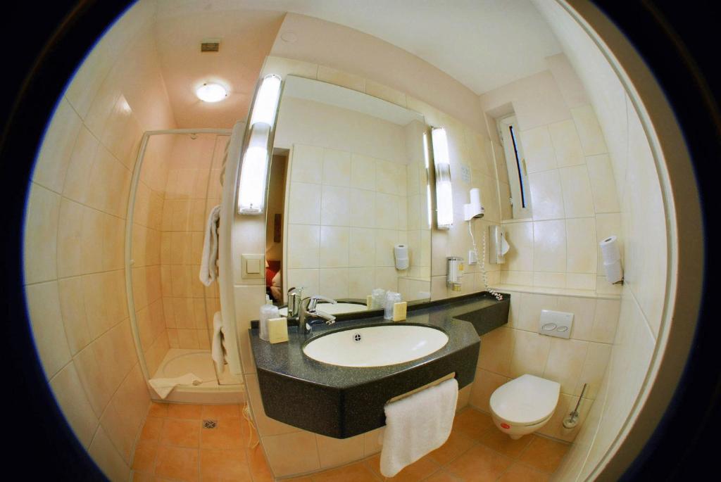Single Room,1681714127:JPEG