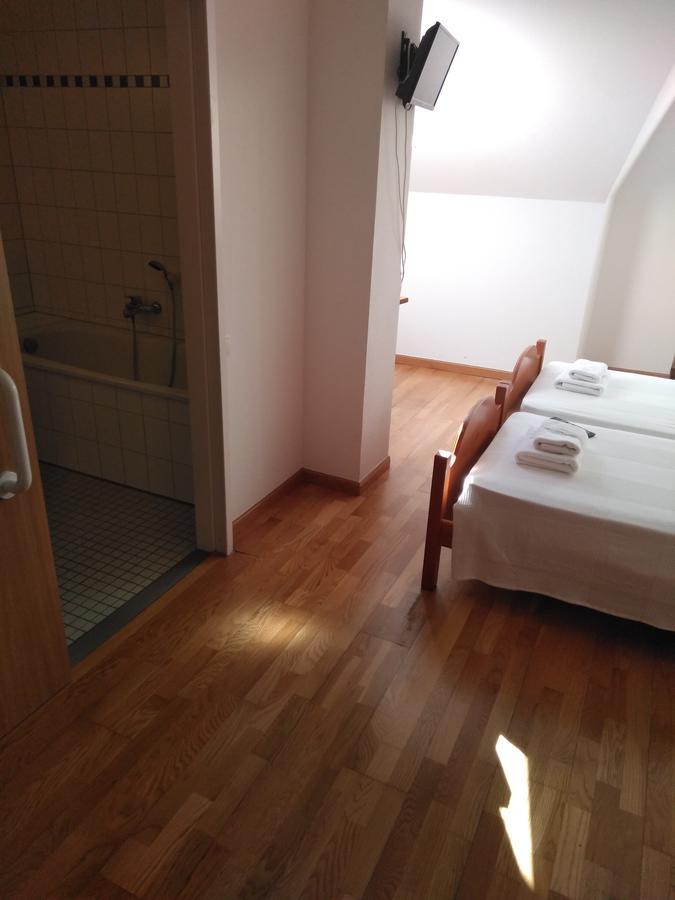 Twin Room - Disability Access,642467529:JPEG