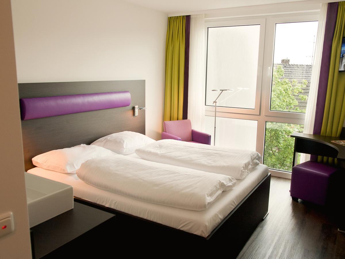 Double Room with View,631408266:JPEG