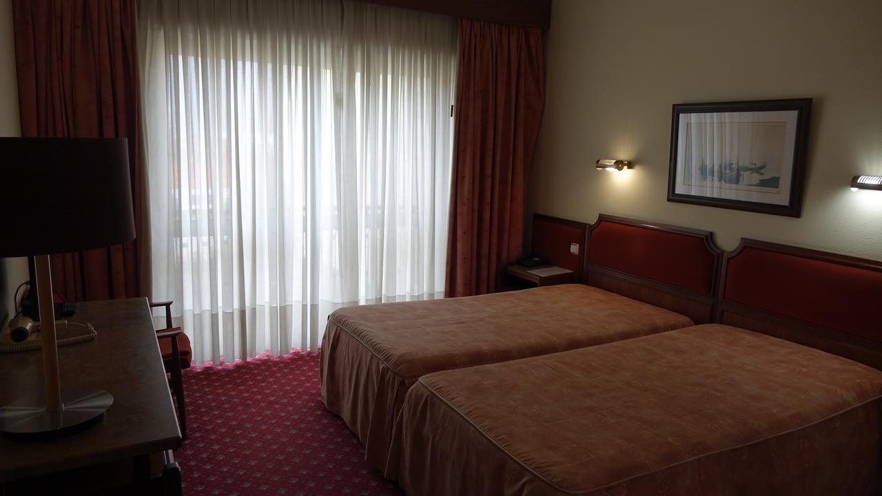 Quarto Twin Standard