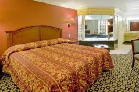 King Room with Spa Bath