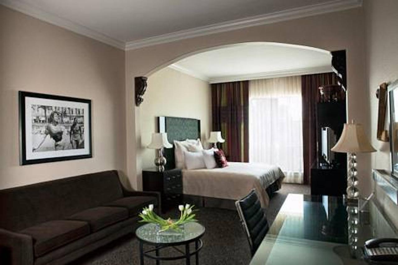 Standard Zimmer mit Kingsize-Bett
