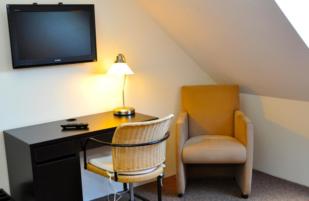 Budget Single Room,1127756769:JPEG