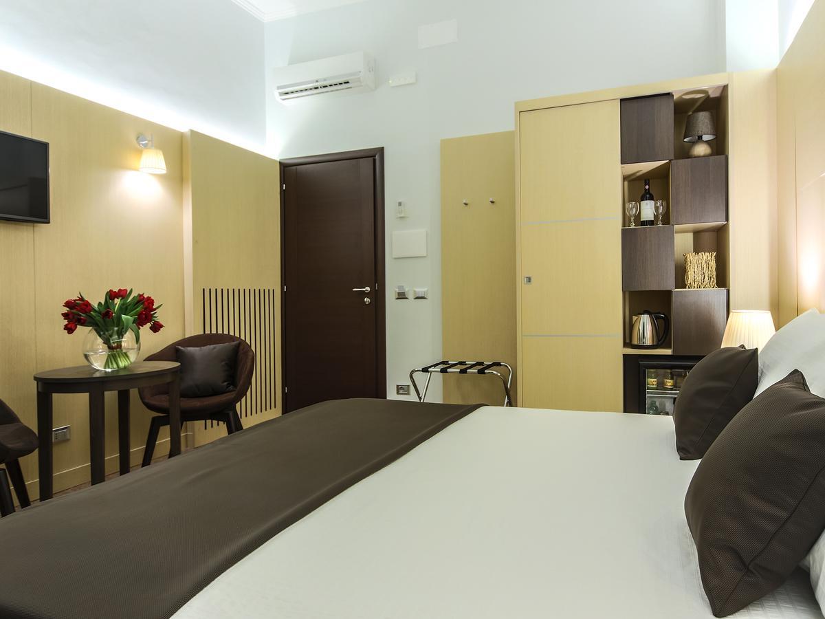 Deluxe Doppel-/Zweibettzimmer mit Balkon