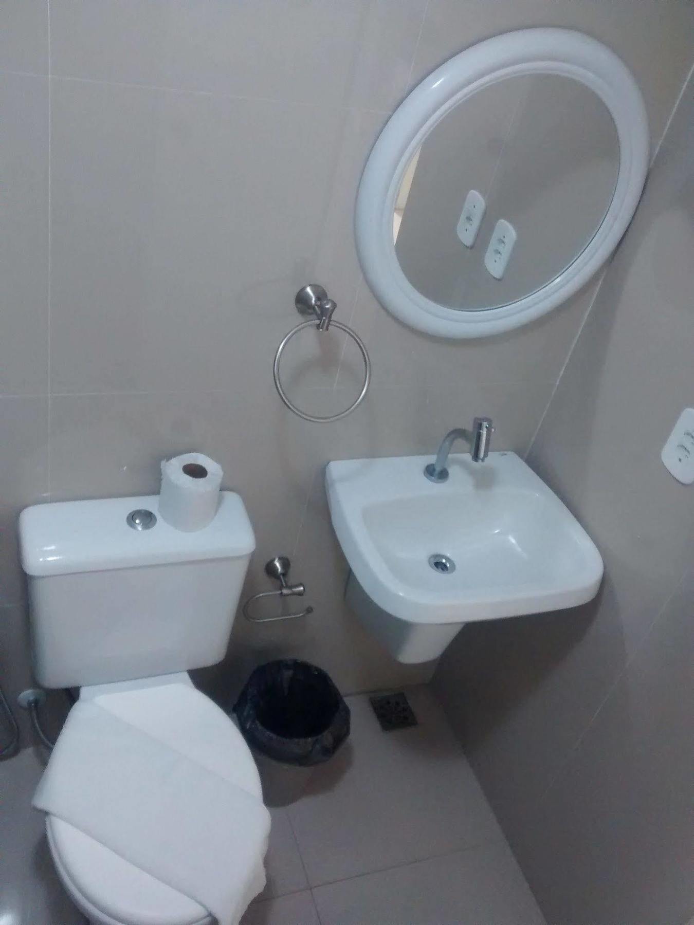 Quarto Deluxe com Cama de Casal ou 2 de Solteiro e Varanda