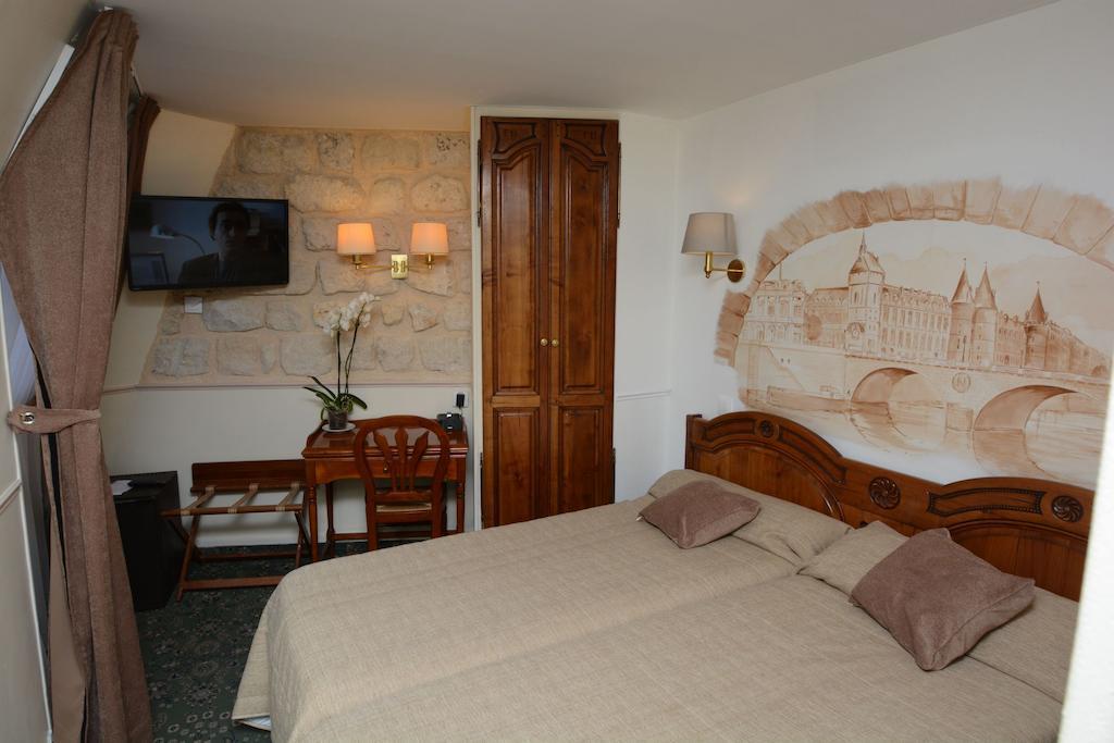 Quarto Deluxe com 2 Camas de Solteiro