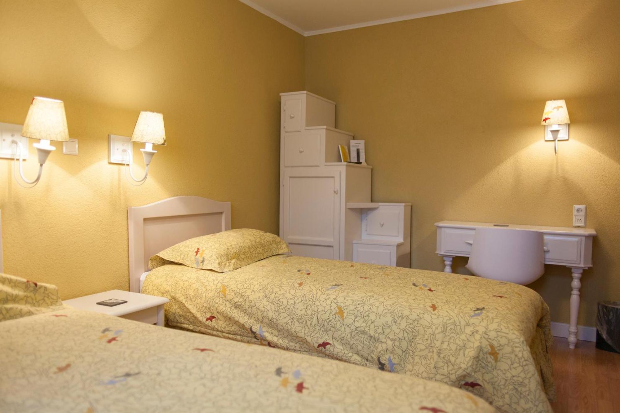 Tweepersoonskamer met 2 Aparte Bedden