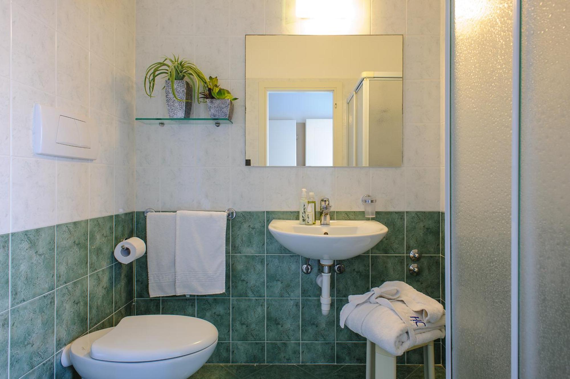 Single Room,775742032:JPEG