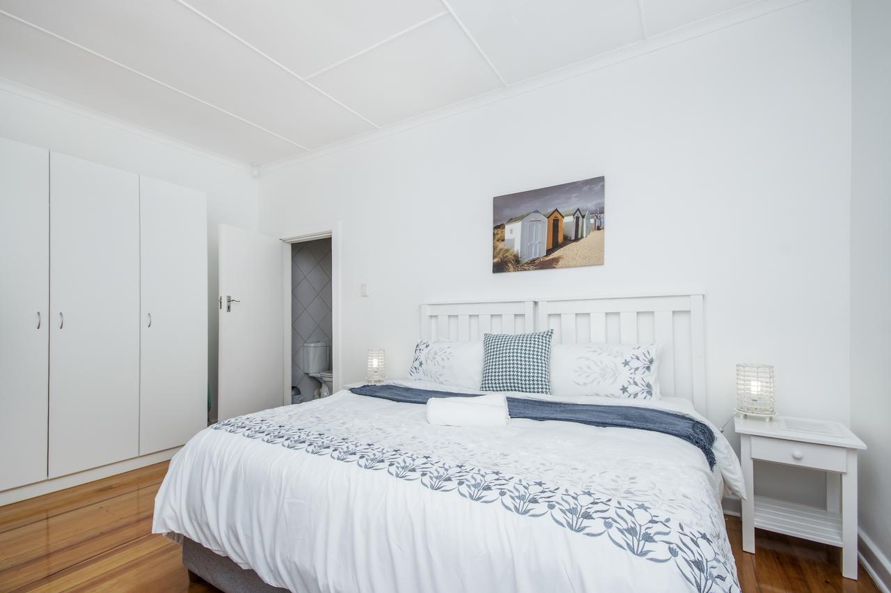 Basic King Room