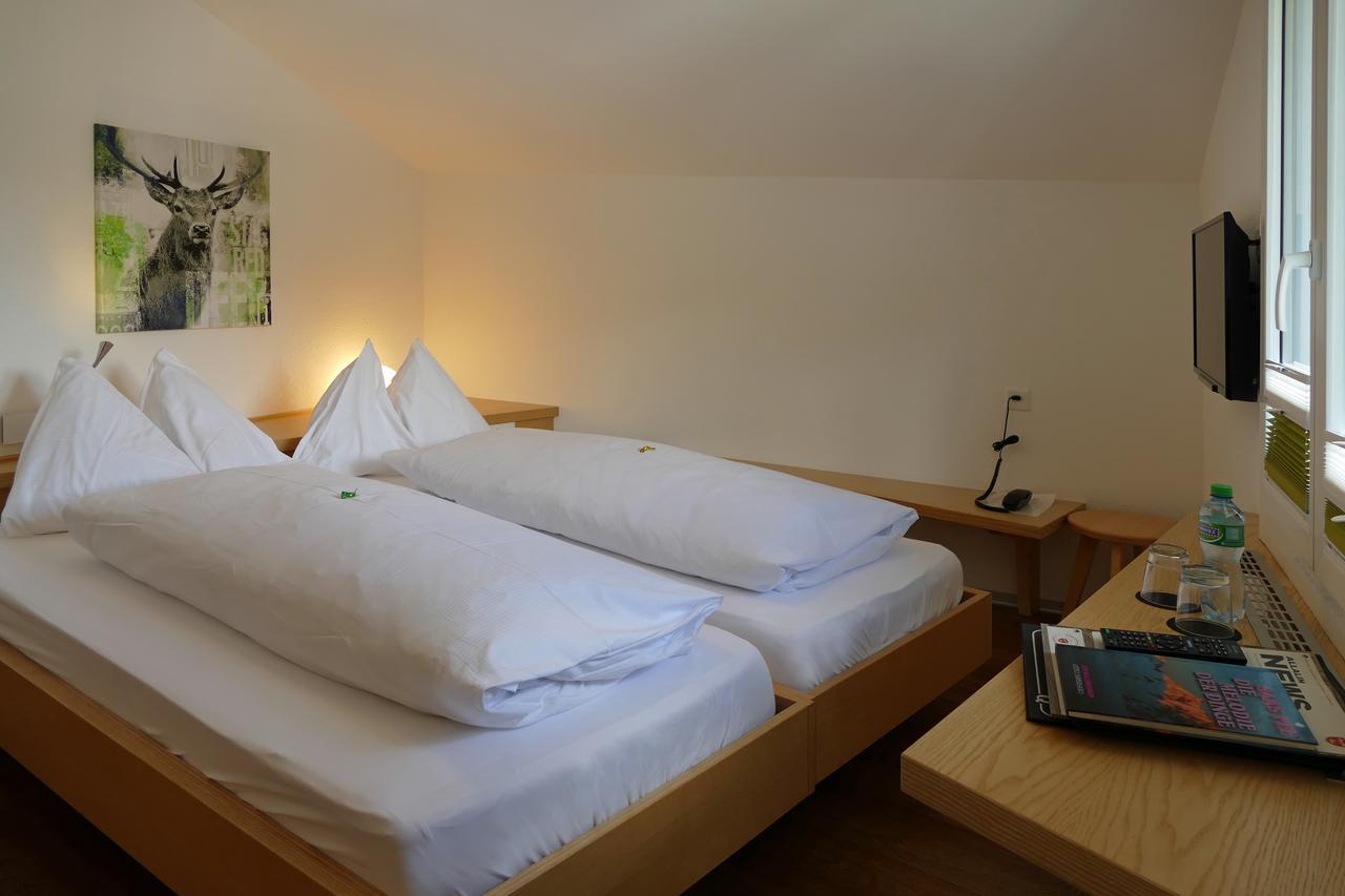 Modern Double Room,709747921:JPEG
