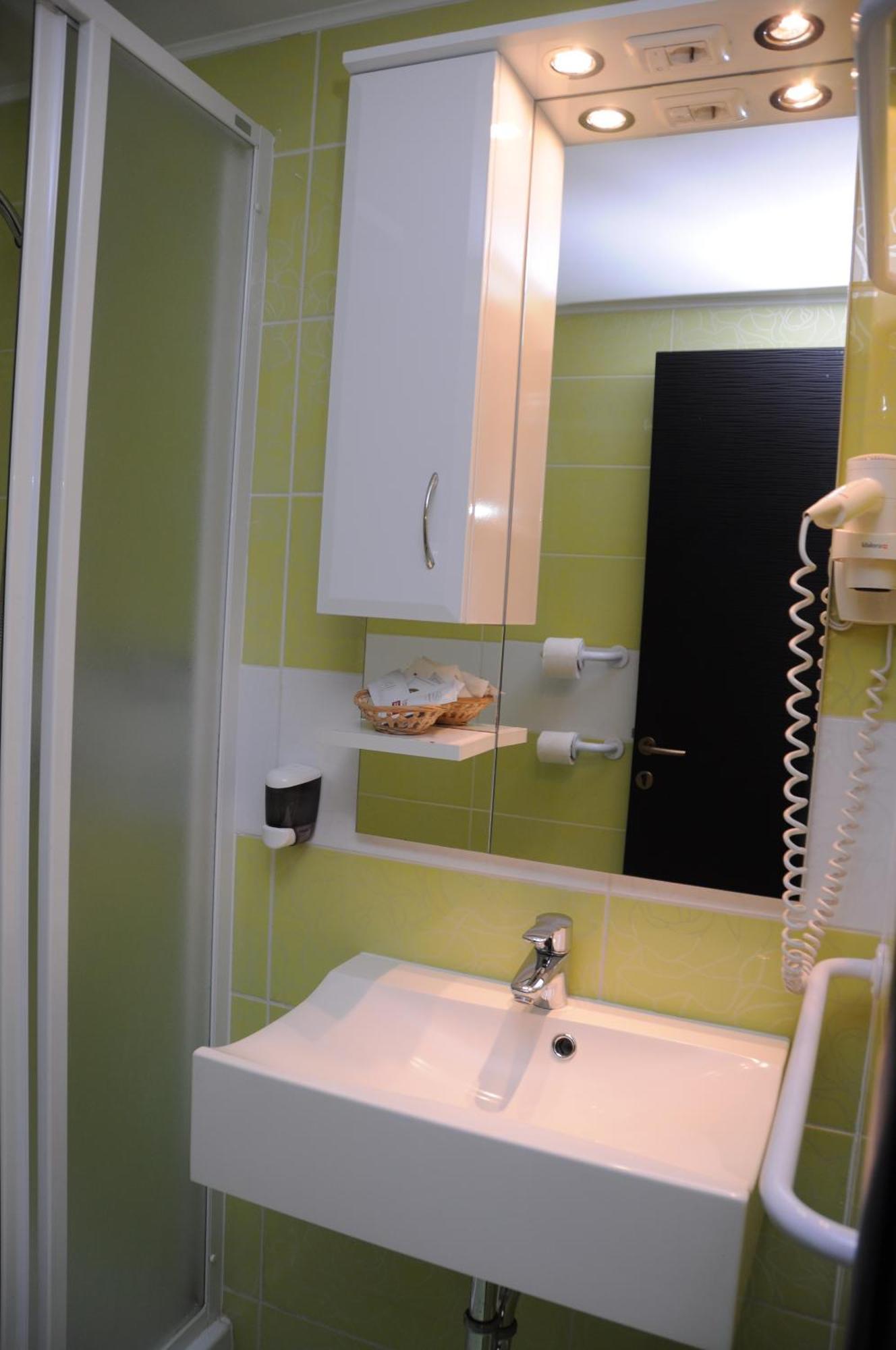 Quarto Individual Standard