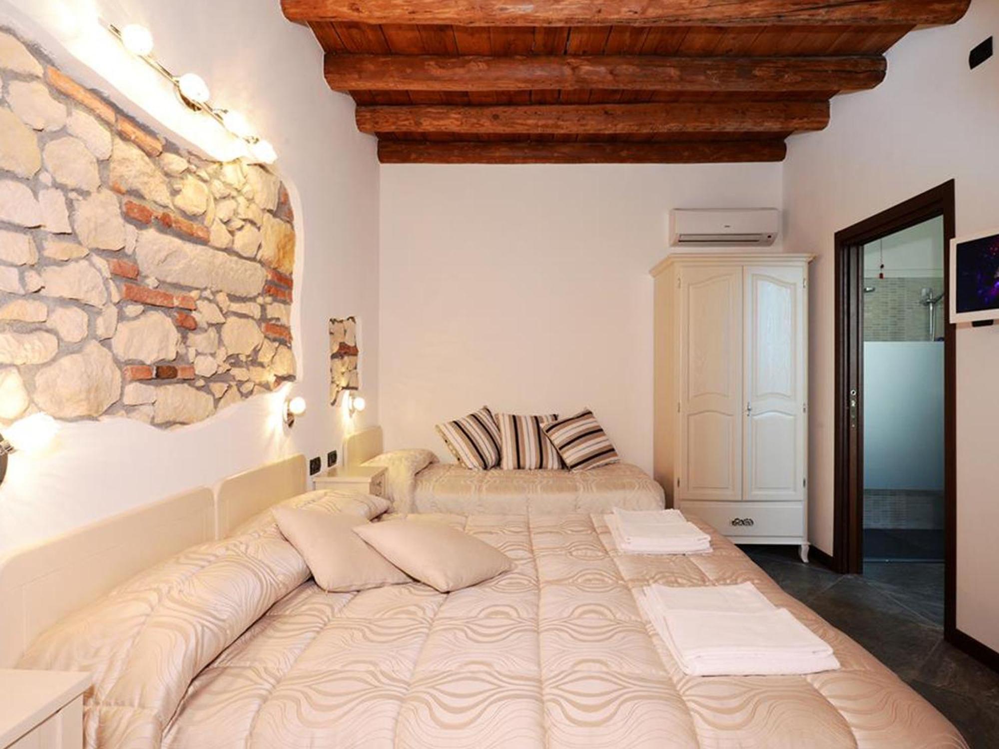 Camera indipendente con bagno privato,758949106:JPEG