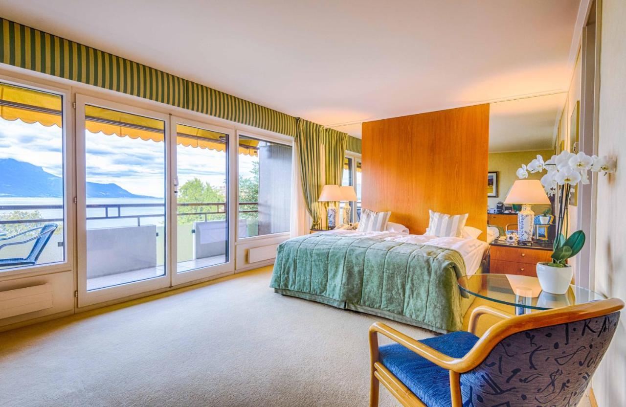 Deluxe Double Room with Balcony - Park and Lake or Lake View