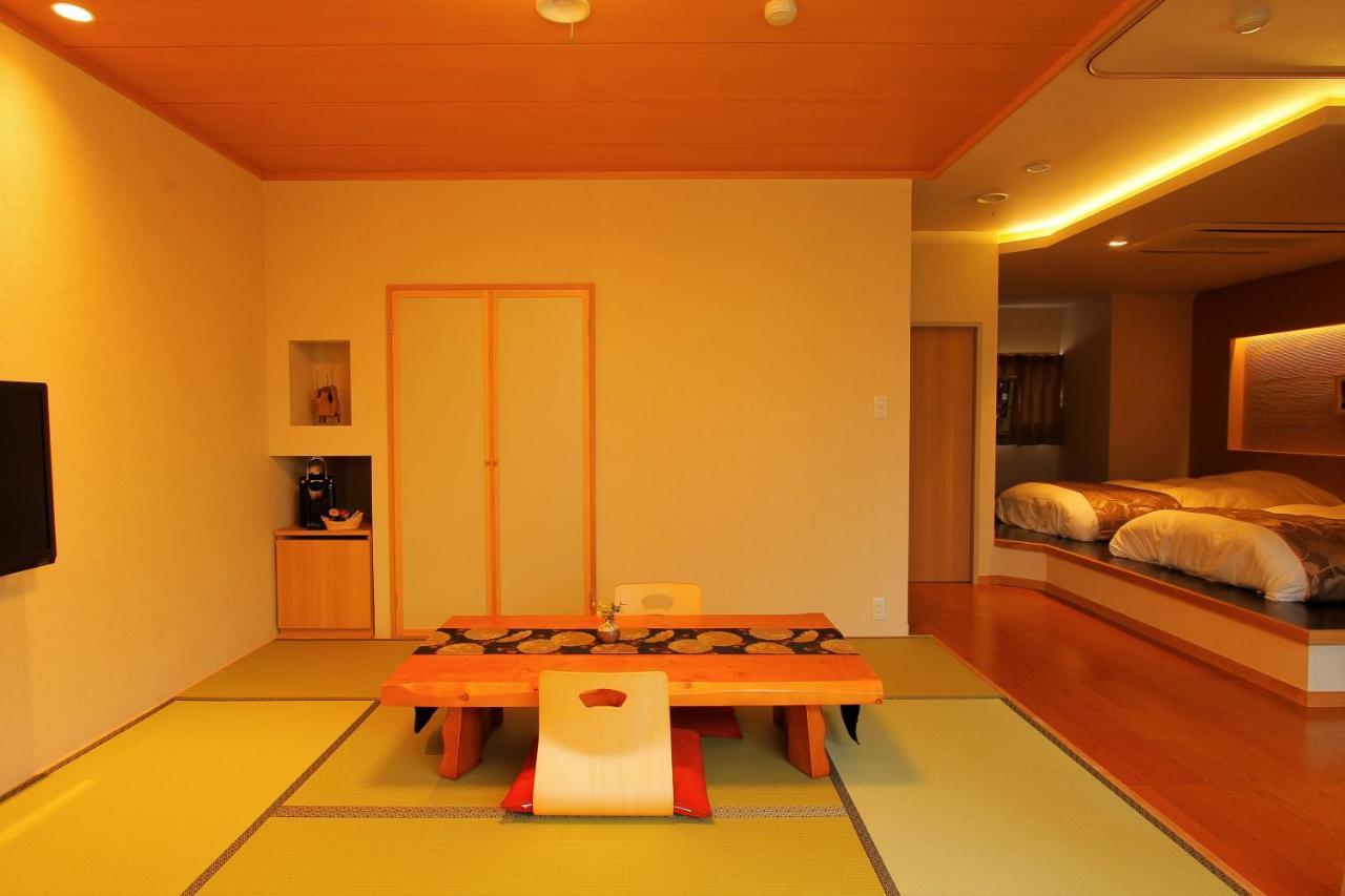 Suite with Tatami Area and Open-Air Bath