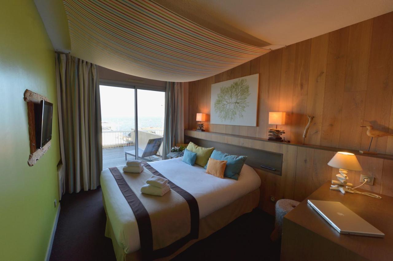 Double Room with Terrace and Harbour View,1114269837:JPEG