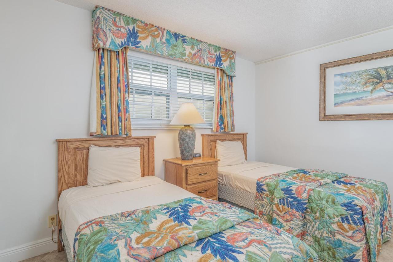 Two-Bedroom Apartment with Ocean View