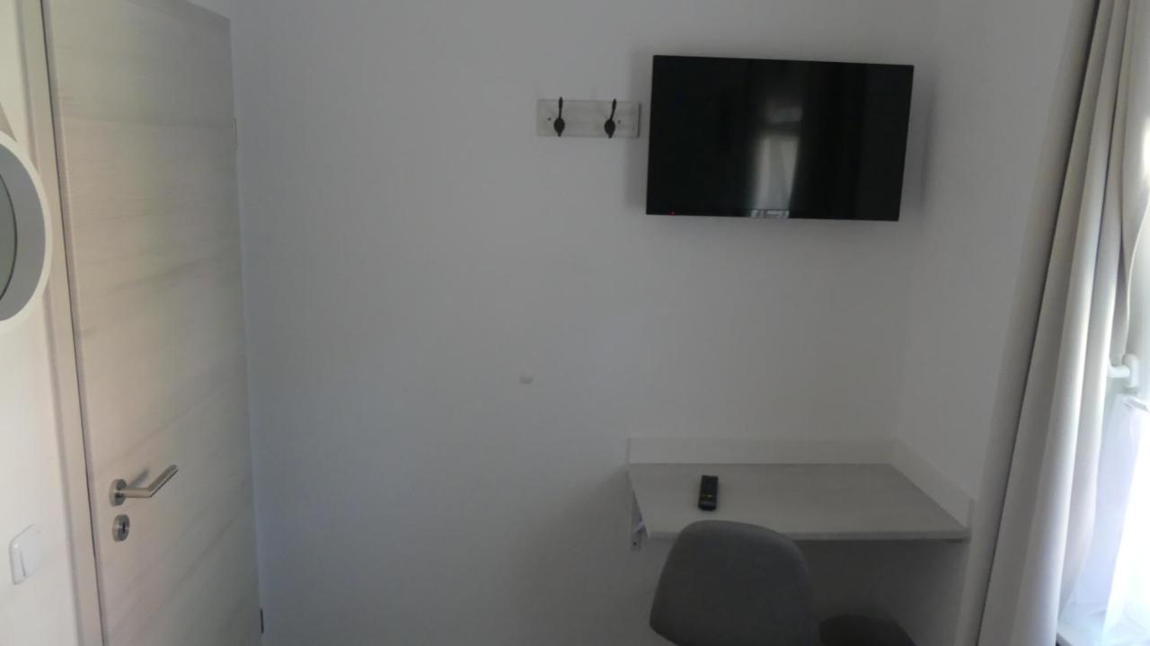 Dreibettzimmer mit Bad