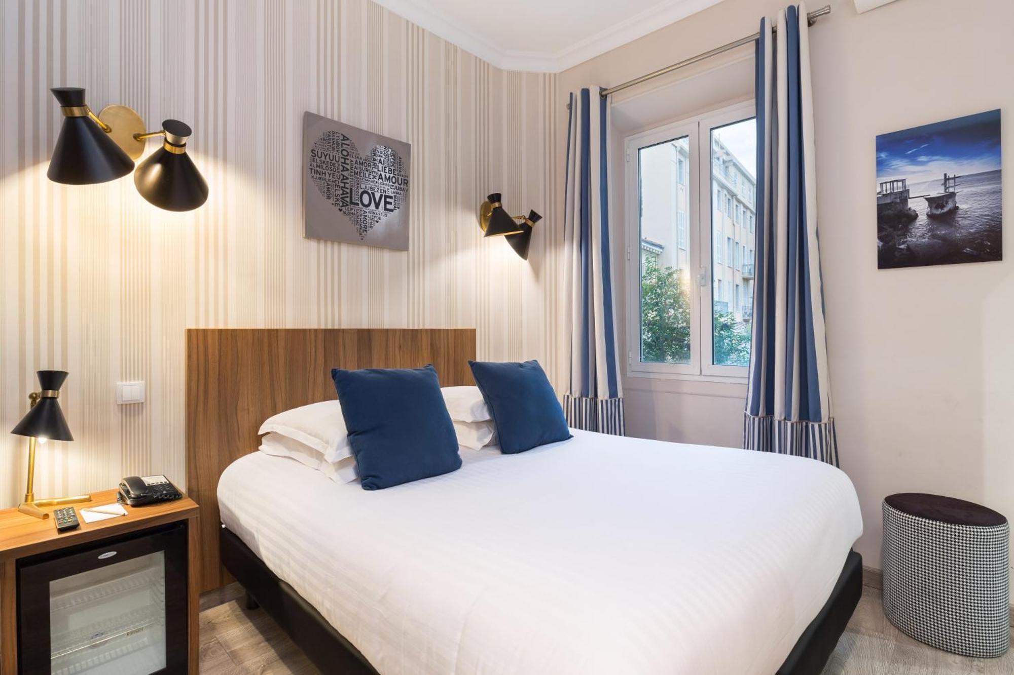 Chambre Queen Classique - Non-Fumeurs