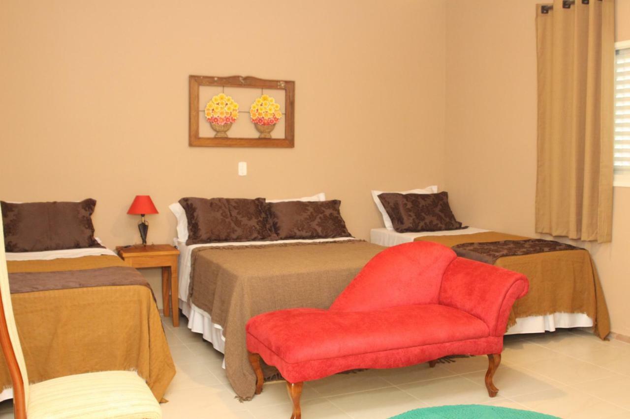 Family Room,786707178:JPEG