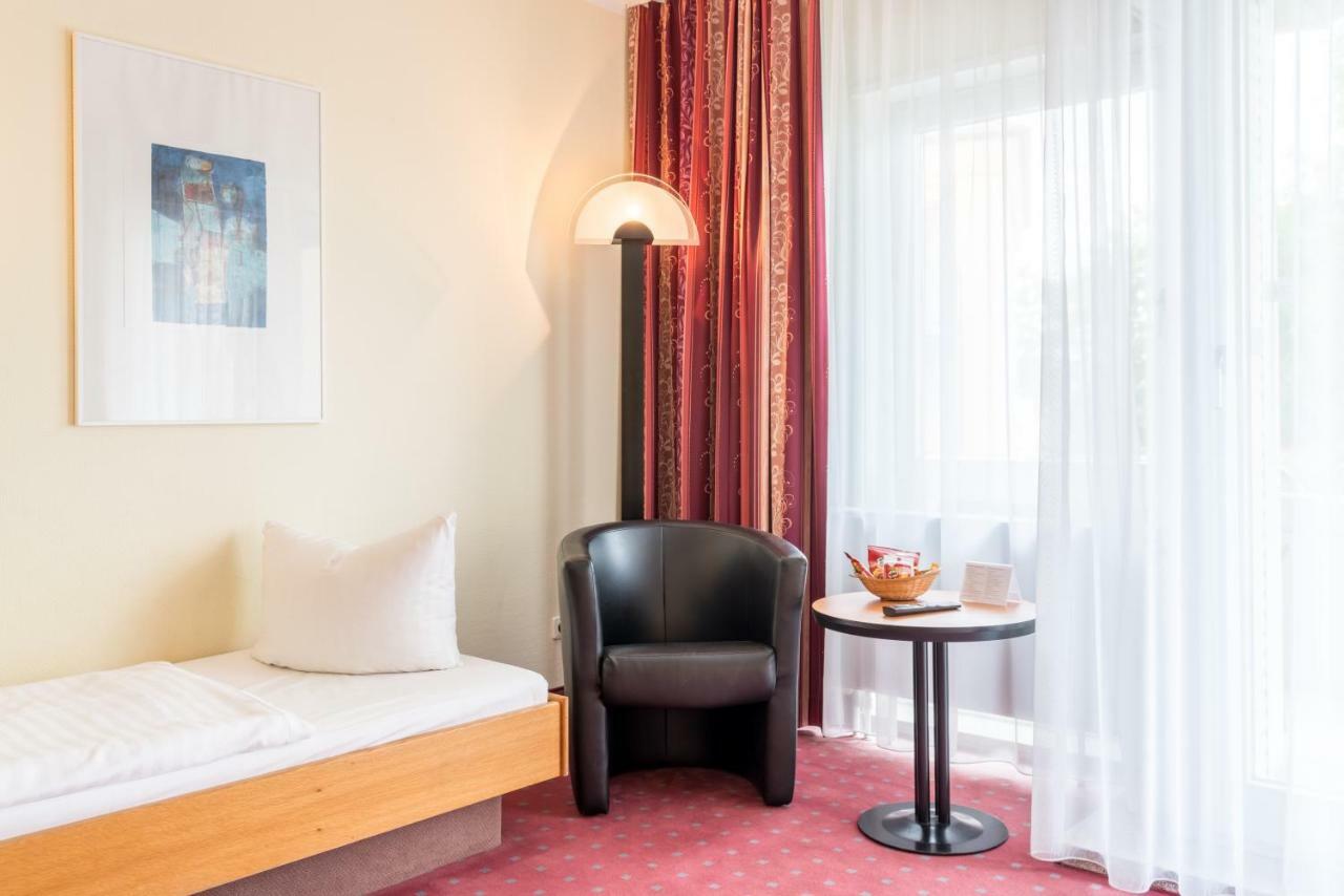 Triple Room with Balcony,800277000:JPEG