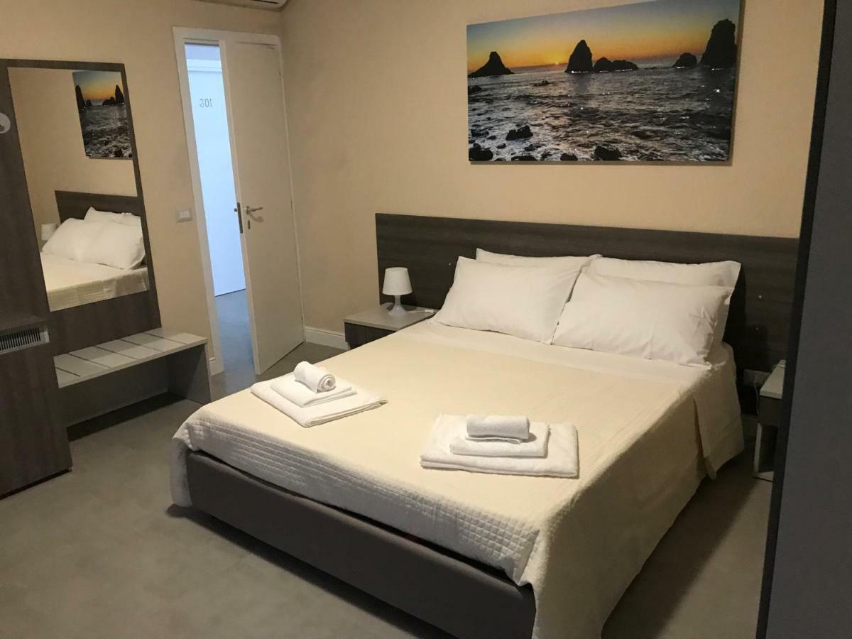 King Room with Balcony,912565897:JPEG