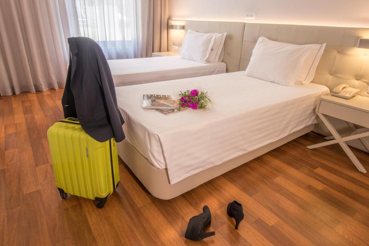 Quarto Duplo ou Twin com Estacionamento Gratuito