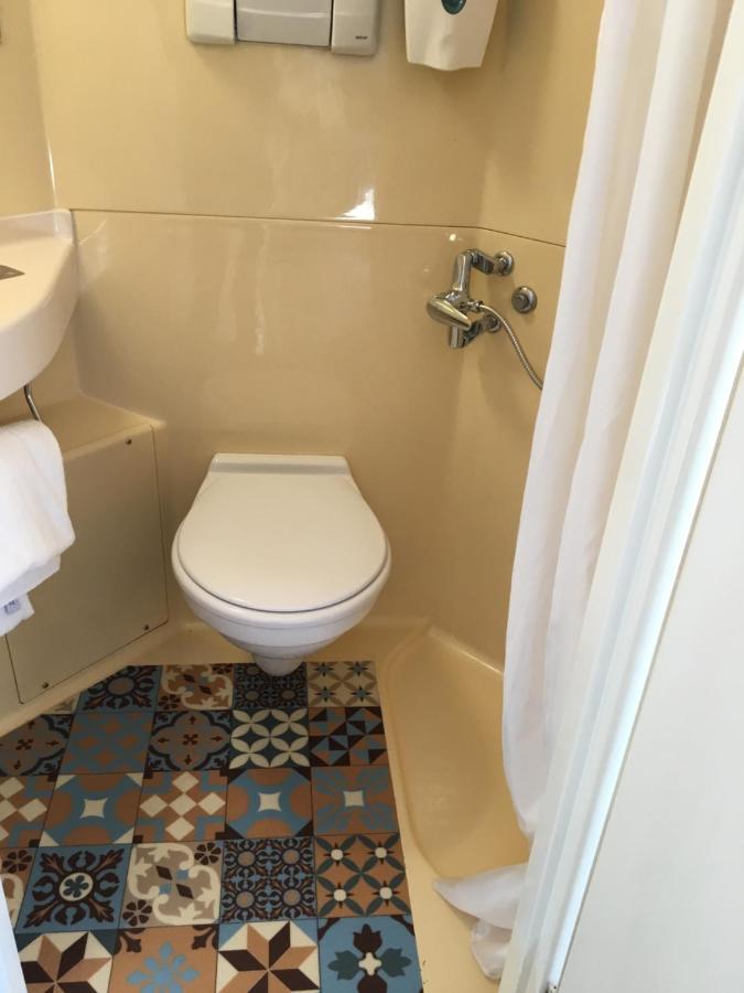 Chambre Lits Jumeaux Cabrio avec Salle de Bains