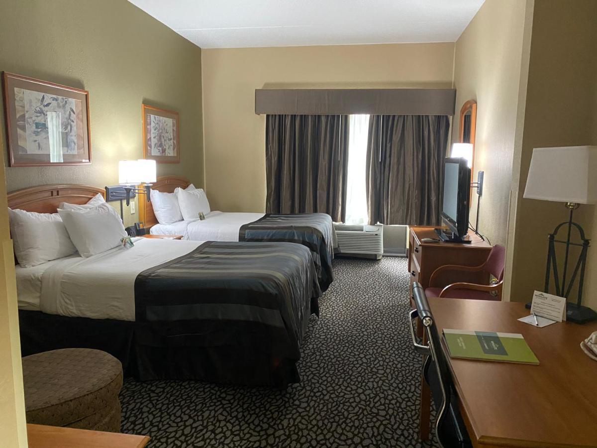 Double Room with Two Double Beds- Non-Smoking