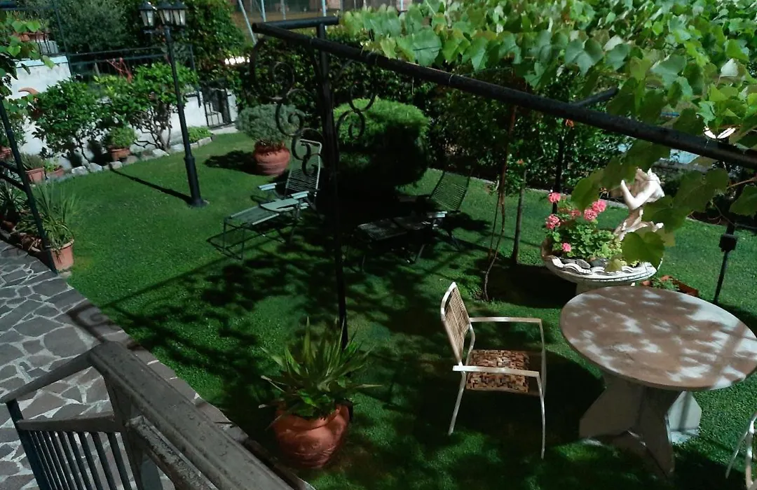 La Villa-1