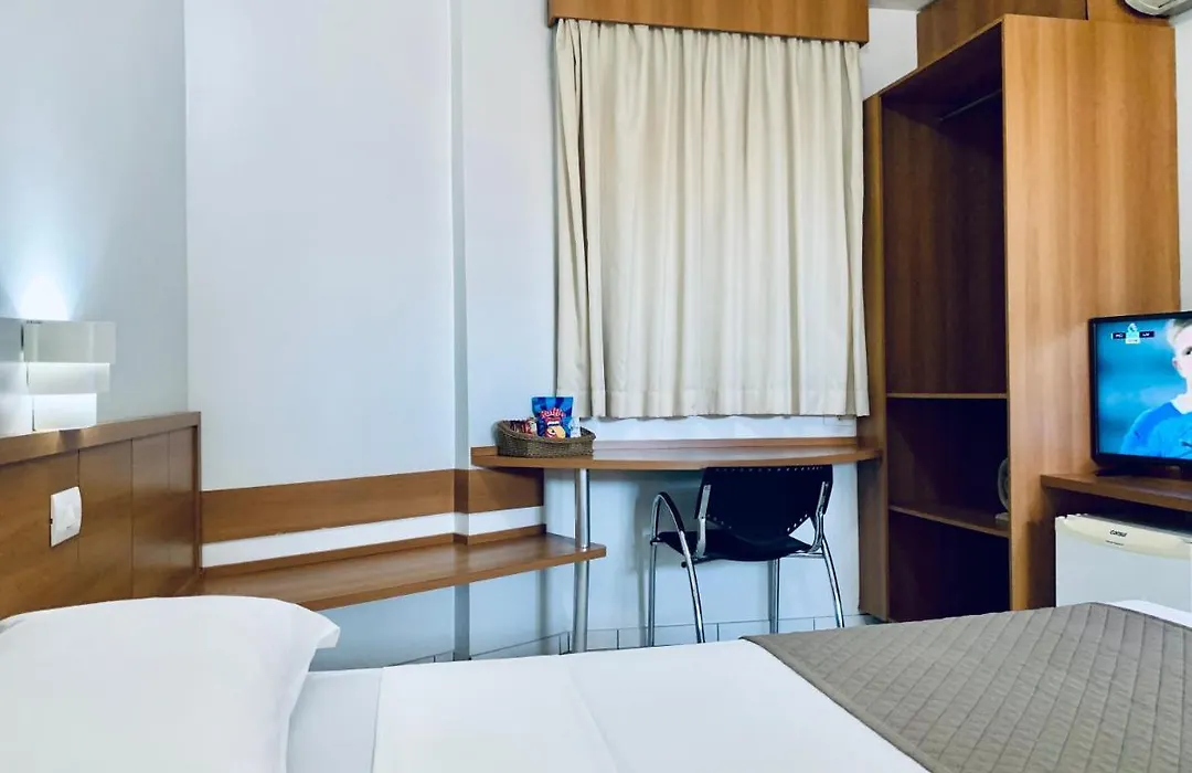 Ipê Plaza Hotel Ltda-1