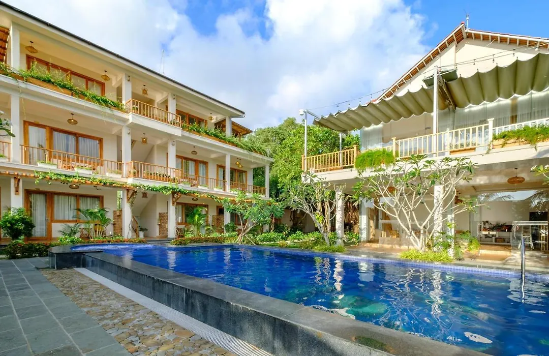 Naomi Resort-1