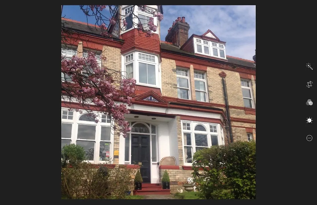 Glenfield House-1