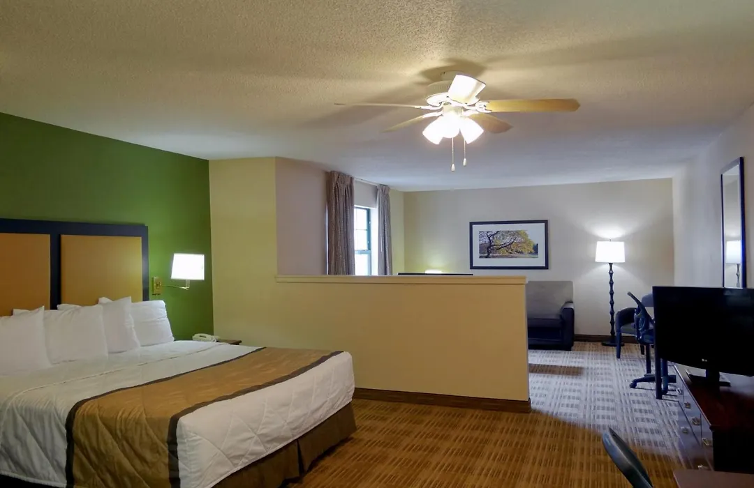 Extended Stay America Select Suites - Detroit - Sterling Heights-1