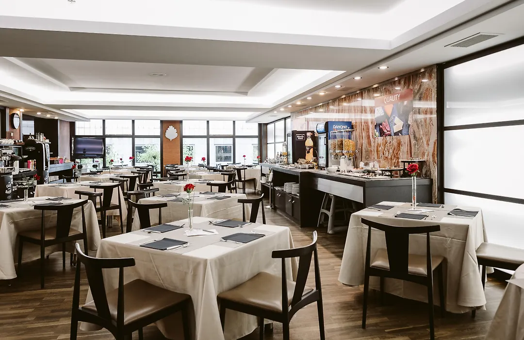 Hotel Ilunion Abando Bilbao-1