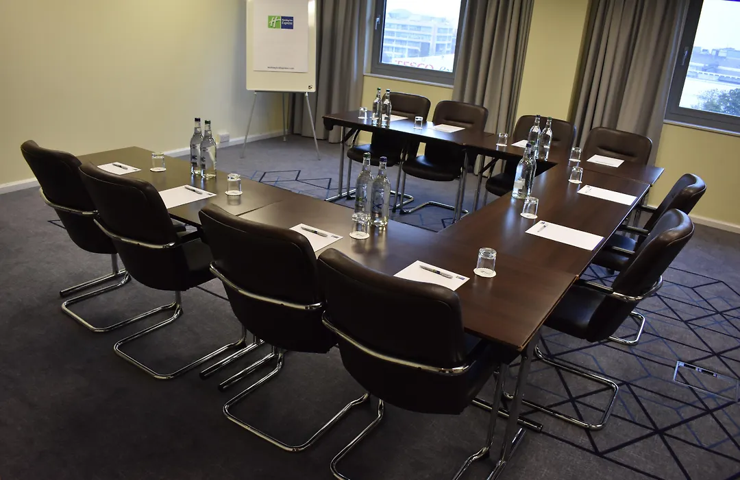 Holiday Inn Express Slough-1