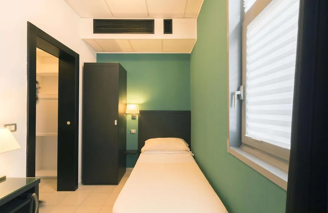 Executive Business Hotel-1