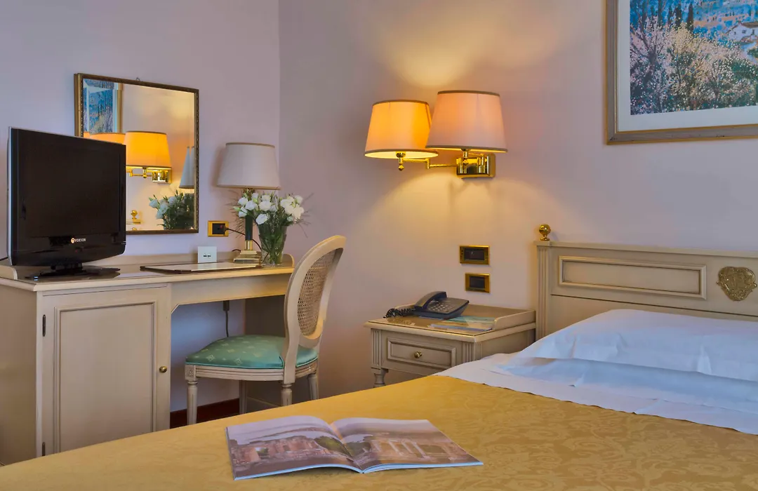 Grand Hotel Villa Politi-1