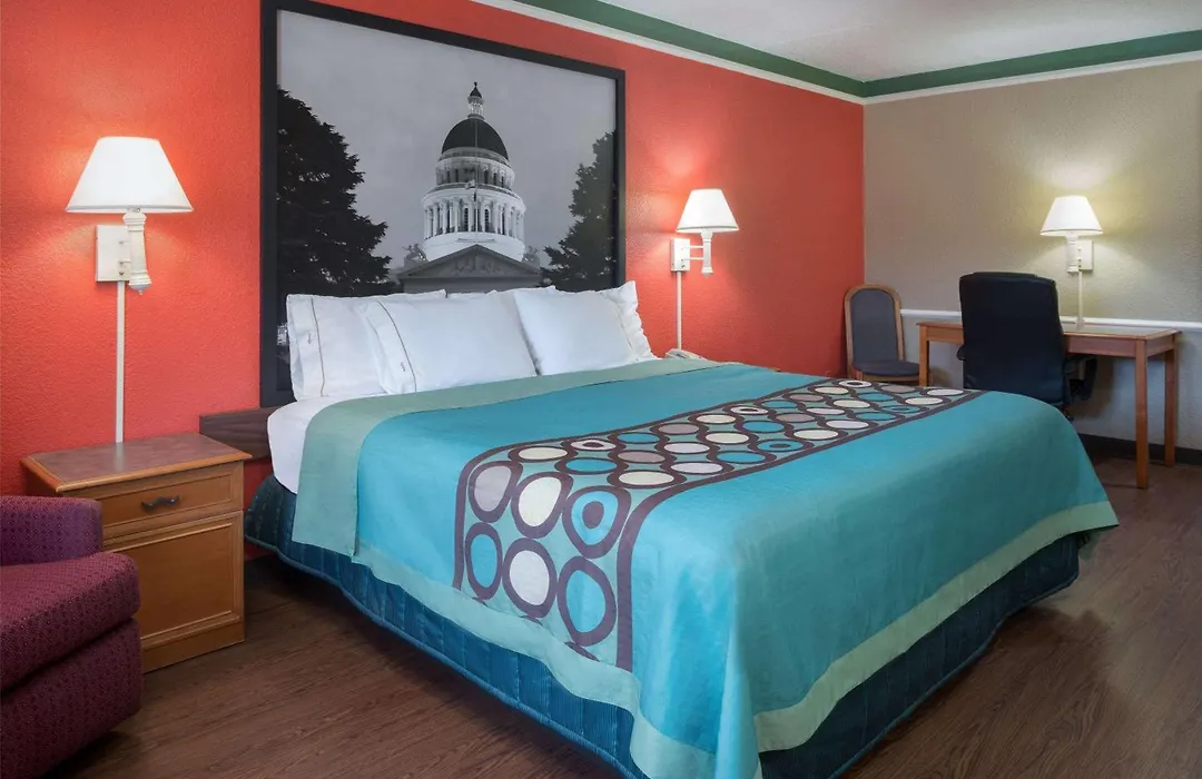 Super 8 By Wyndham Little Rock/Otter Creek-1