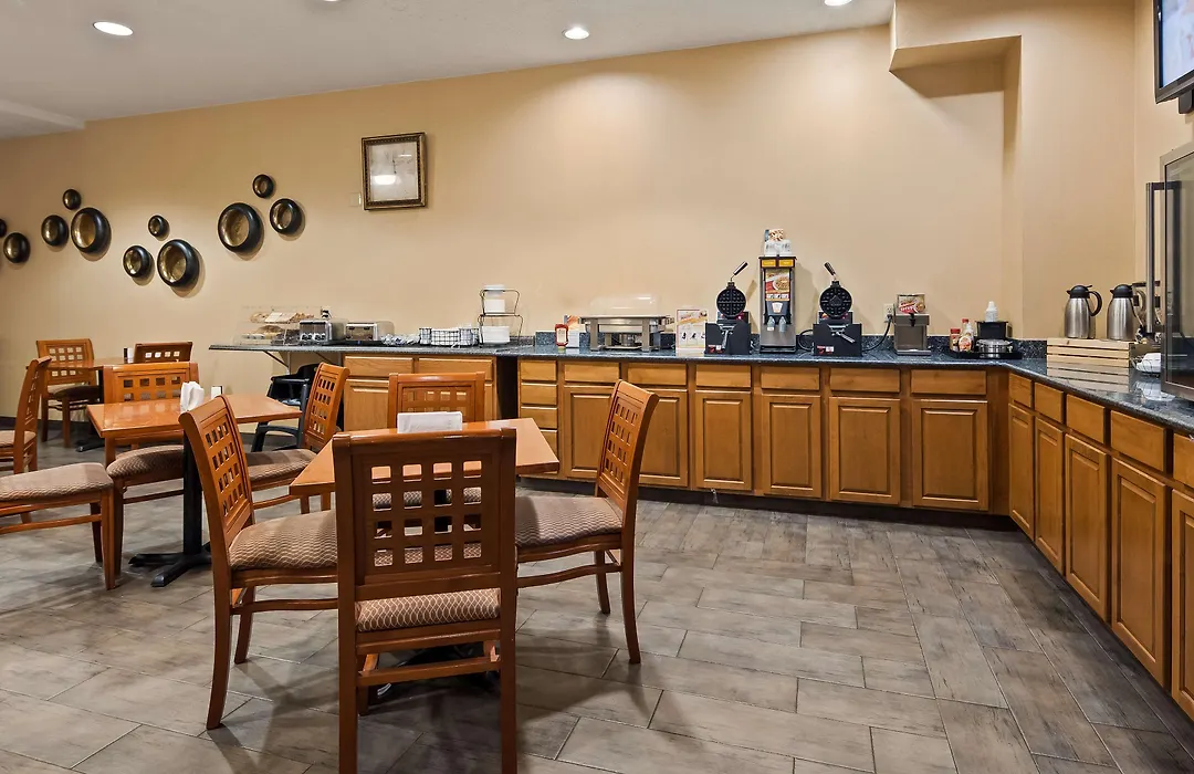 Best Western Plus New Cumberland-1