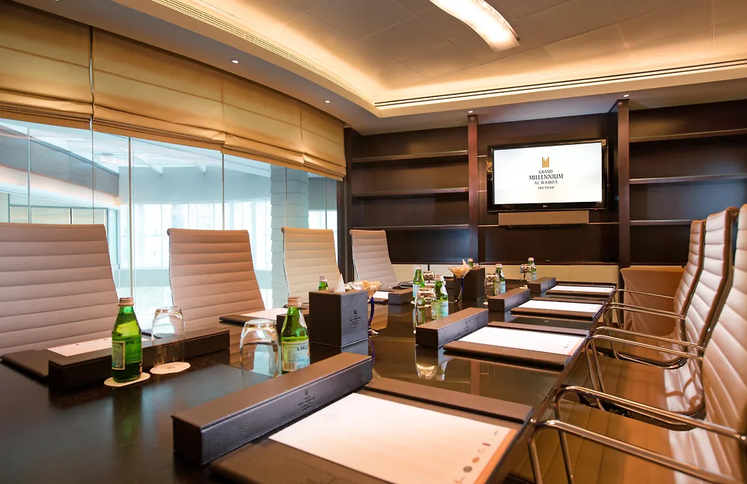 Grand Millennium Al Wahda Hotel And Executive Apartments Abu Dhabi-1