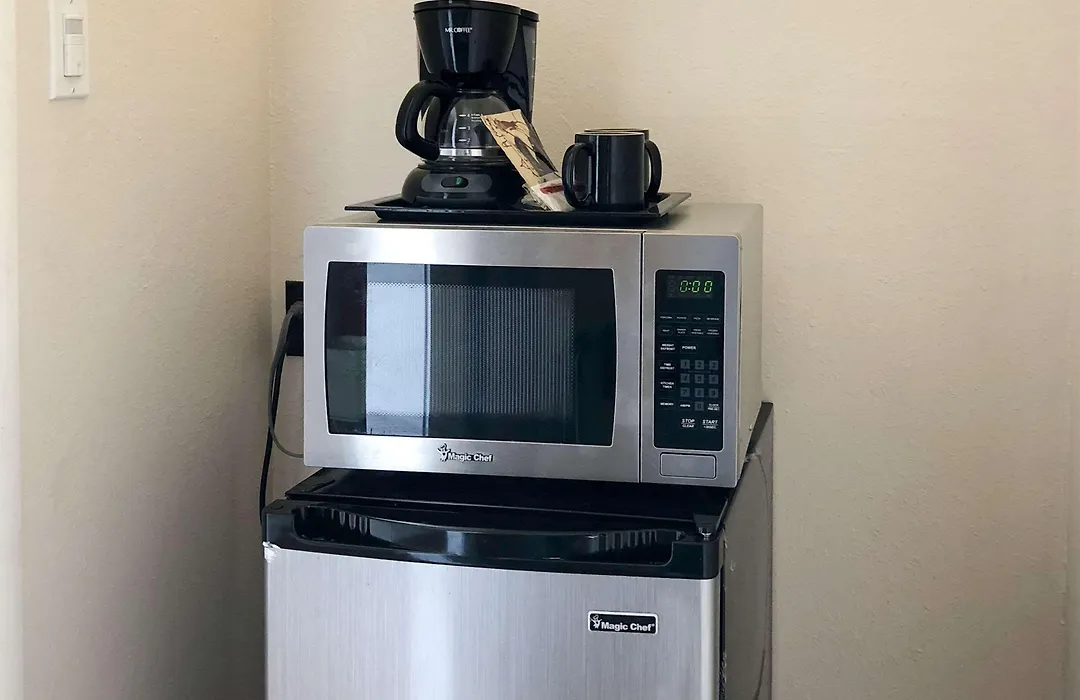 Econo Lodge Inn & Suites Oakland Airport-1
