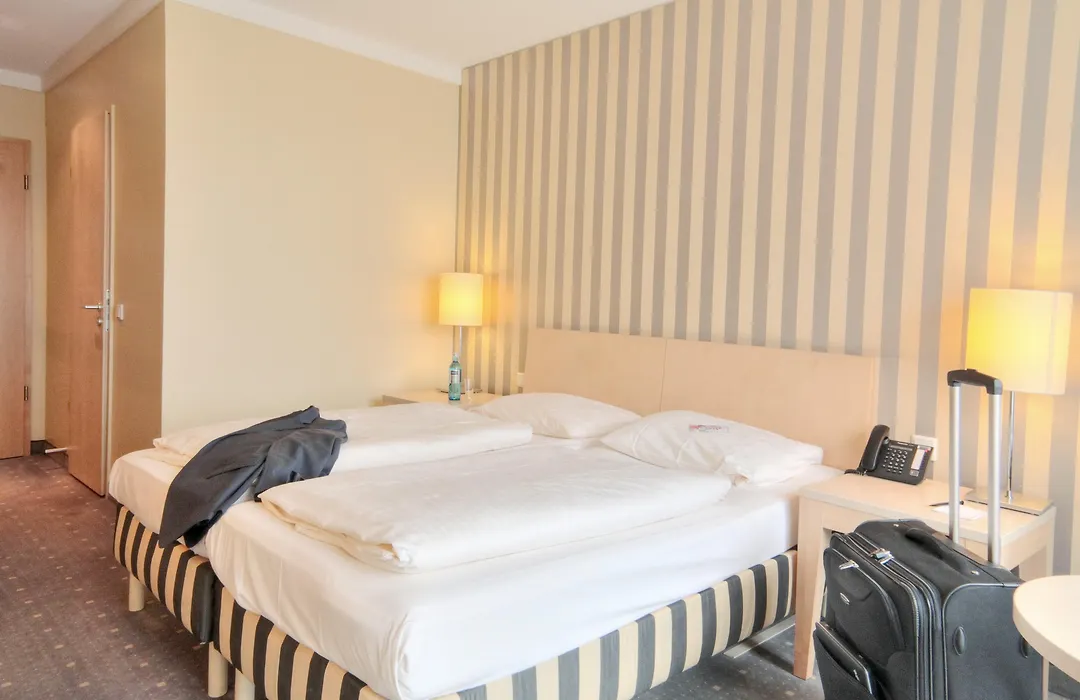 Relexa Hotel Ratingen City-1