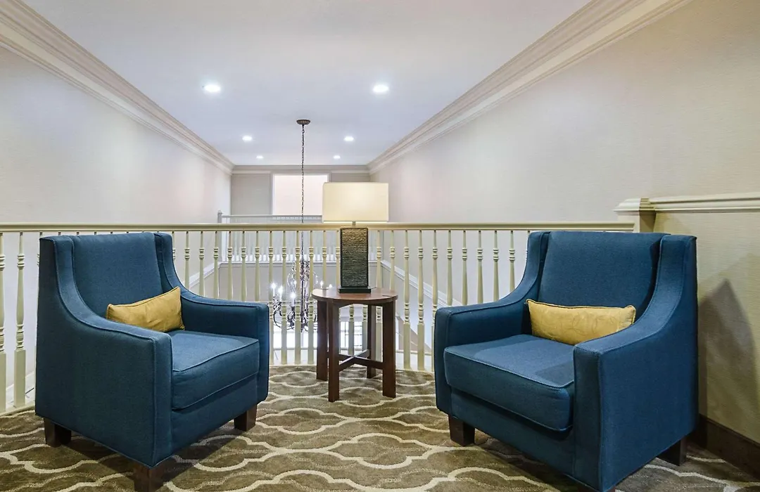 Quality Suites Springdale West I-49-1