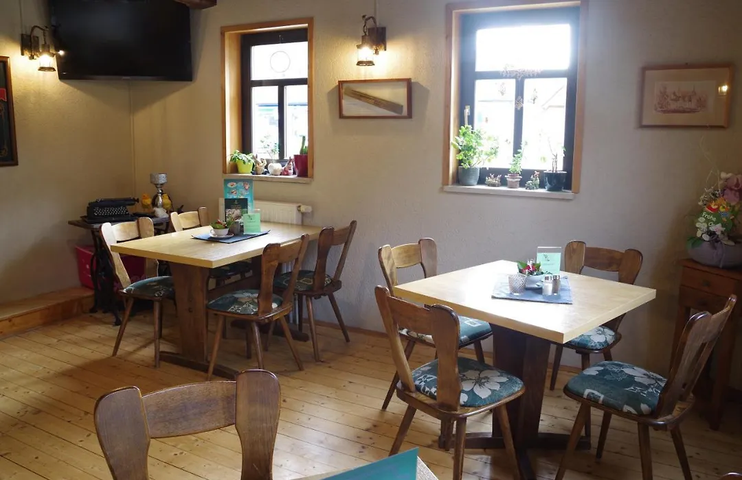 Wirtschaft&Pension Zum Huthaus-1