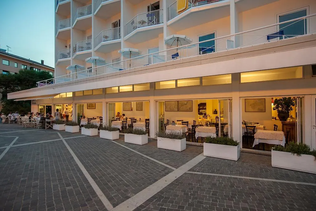 Albergo alla Spiaggia-1