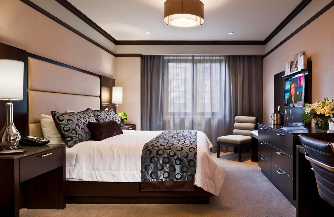 The Pearl Hotel-1