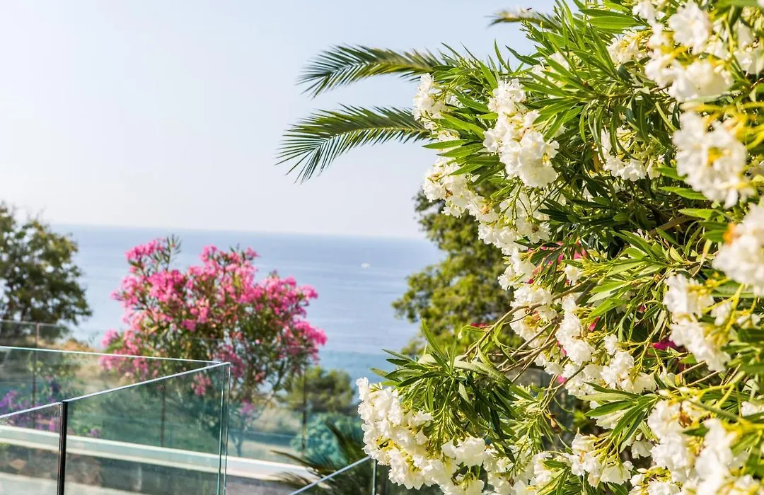 Hotel Villa R-1