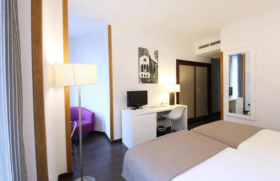 Gran Hotel España-1
