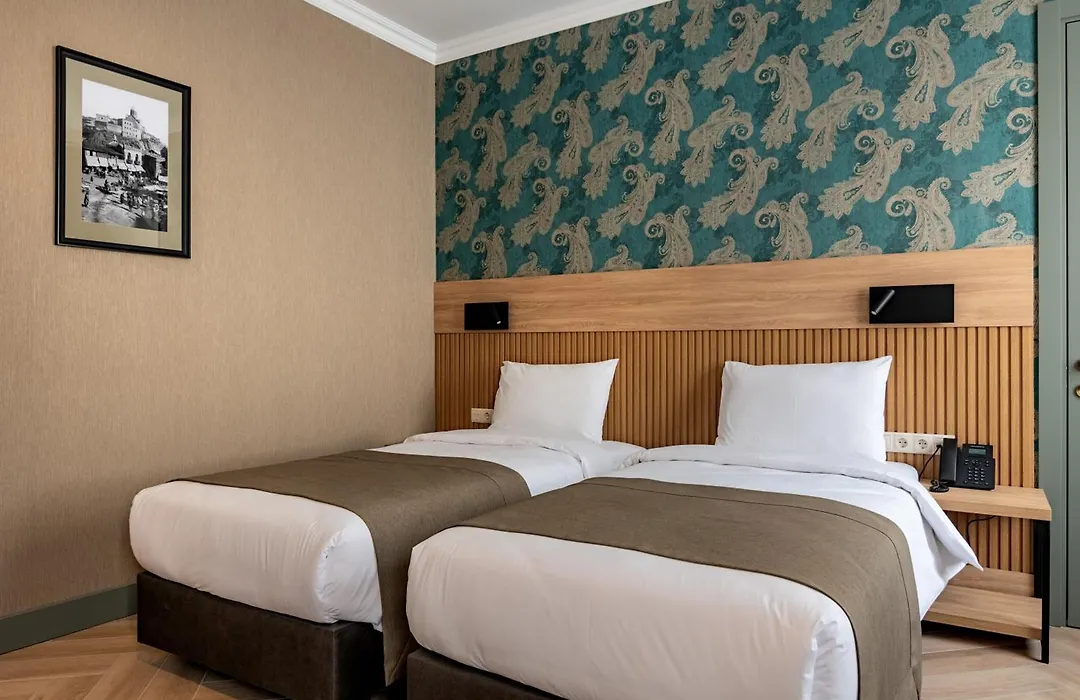 Hotel Old Wall-1
